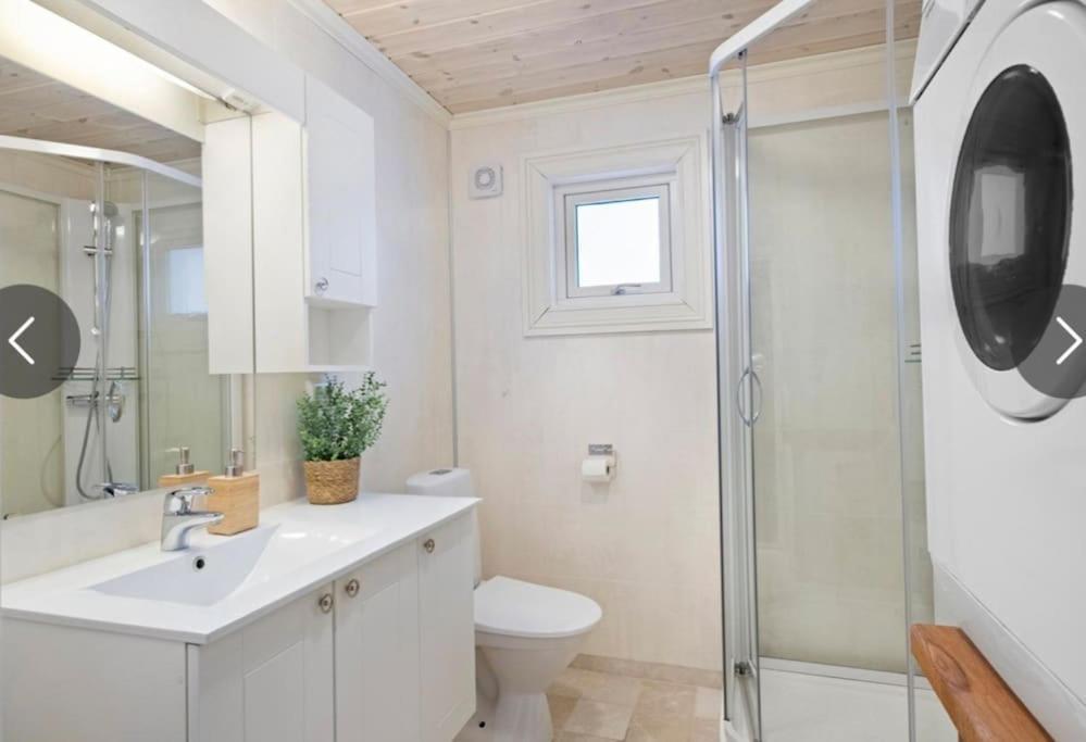Lovise Mountain Apartment Странда Екстериор снимка